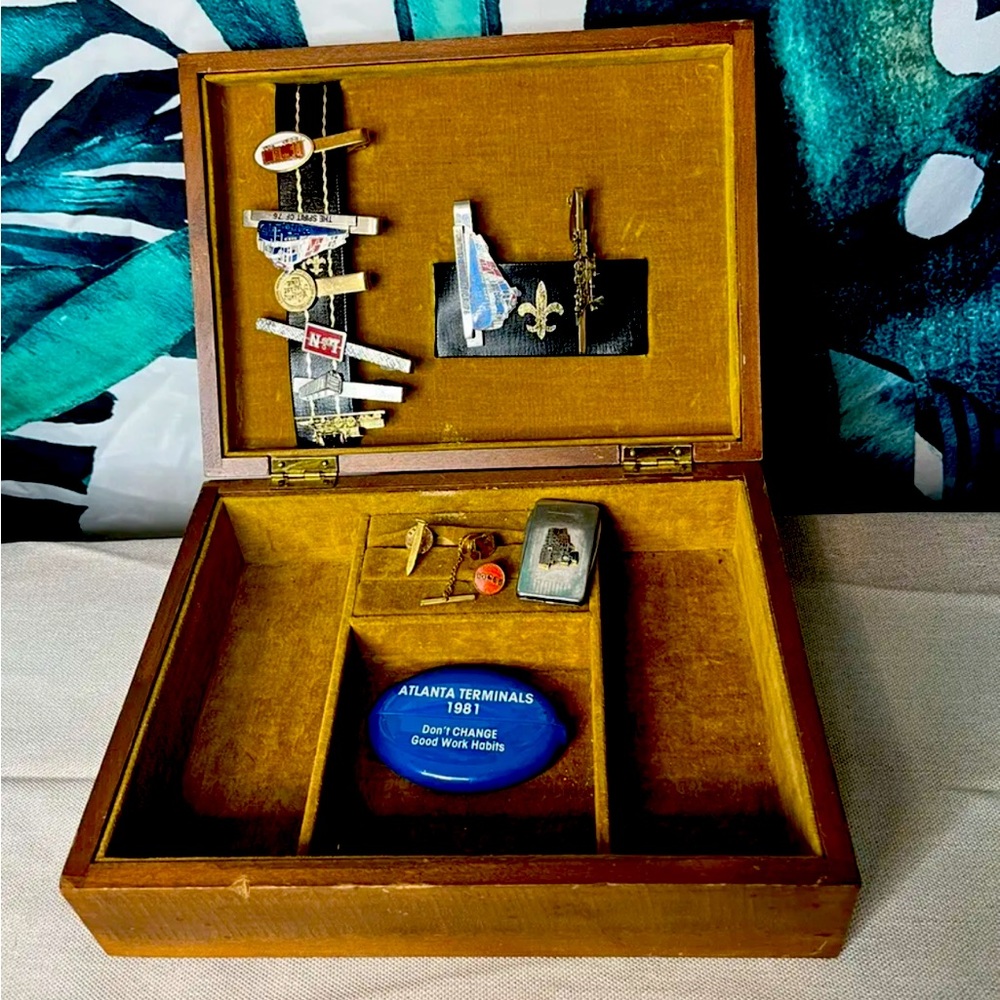 Railroad Collectors Box Full of Vintage Tie Clips, Rare, Read